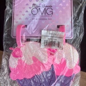Miss Gwen's OMG Accessories Pink Cupcake Luggage Tags